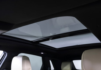 Подержанный автомобиль Cadillac XT5 2017 года (14 фото)