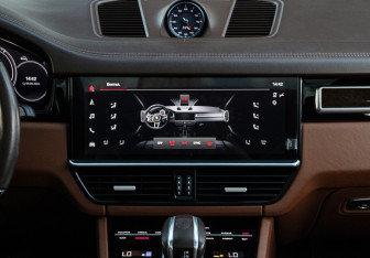 Подержанный автомобиль Porsche Cayenne 2021 года (13 фото)