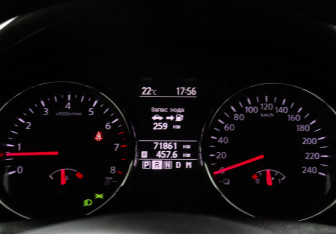 Подержанный автомобиль Nissan Qashqai 2011 года (7 фото)