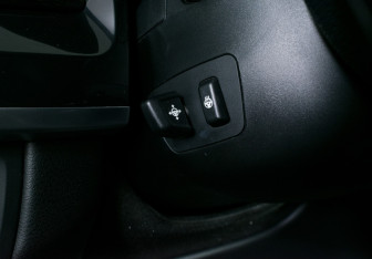 Подержанный автомобиль BMW X6 2015 года (16 фото)