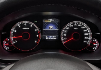 Подержанный автомобиль Subaru Outback Wagon 2012 года (16 фото)
