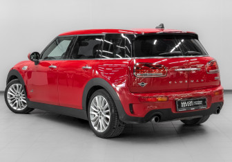 Подержанный автомобиль MINI Clubman Wagon 2021 года (7 фото)