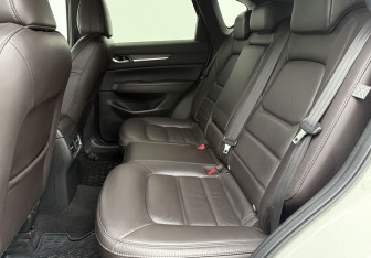 Подержанный автомобиль Mazda CX-5 2019 года (11 фото)