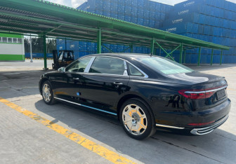 Новый Audi A8 2025 (8 фото)