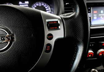 Подержанный автомобиль Nissan X-Trail 2013 года (26 фото)