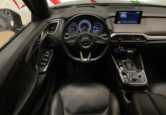 Подержанный автомобиль Mazda CX-9 2018 года (12 фото)