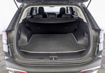 Подержанный автомобиль Kia Sportage 2023 года (10 фото)