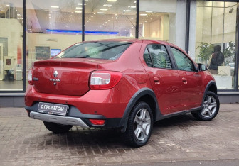 Подержанный автомобиль Renault Logan Sedan 2021 года (8 фото)