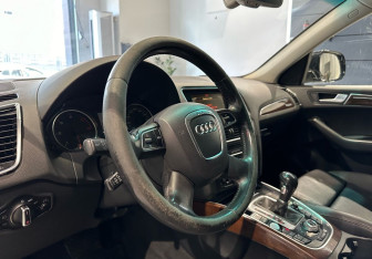 Подержанный автомобиль Audi Q5 2011 года (12 фото)
