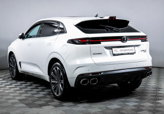 Подержанный автомобиль Changan UNI-K 2023 года (7 фото)