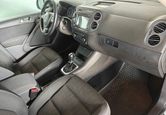 Подержанный автомобиль Volkswagen Tiguan 2014 года (11 фото)