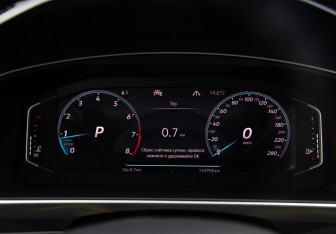 Подержанный автомобиль Volkswagen Tiguan 2019 года (9 фото)