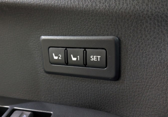 Подержанный автомобиль Toyota RAV4 2016 года (22 фото)