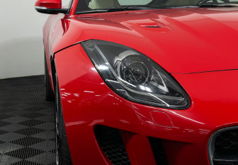 Подержанный автомобиль Jaguar F-Type Coupe 2015 года (24 фото)