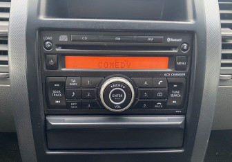 Подержанный автомобиль Nissan X-Trail 2007 года (14 фото)