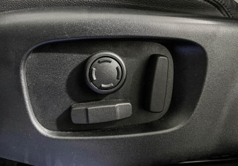 Подержанный автомобиль Land Rover Range Rover Sport 2018 года (16 фото)