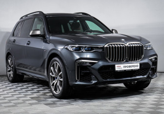 Подержанный автомобиль BMW X7 2021 года (3 фото)