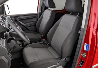 Подержанный автомобиль Volkswagen Caddy Compactvan 2019 года (20 фото)