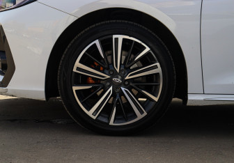 Подержанный автомобиль Chery Arrizo 8 2023 года (34 фото)