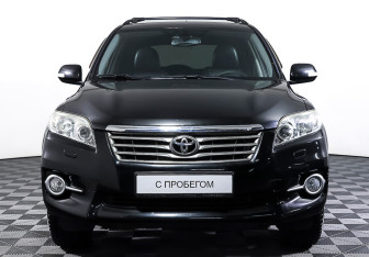 Подержанный автомобиль Toyota RAV4 2011 года (2 фото)