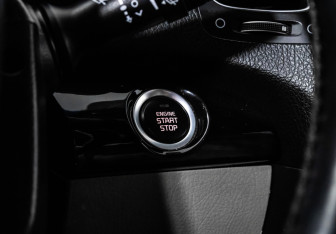 Подержанный автомобиль Kia Sorento 2012 года (17 фото)