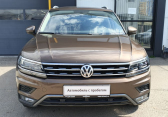 Подержанный автомобиль Volkswagen Tiguan 2018 года (2 фото)