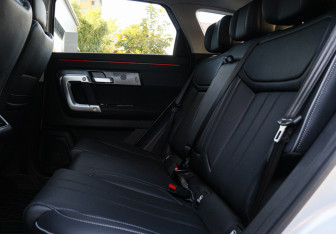 Подержанный автомобиль Jaecoo J7 2023 года (9 фото)