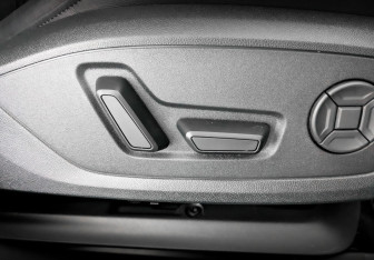 Подержанный автомобиль Audi A6 Sedan 2021 года (25 фото)