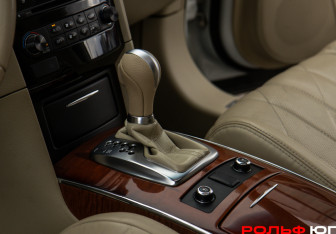 Подержанный автомобиль Infiniti QX70 2016 года (13 фото)