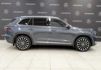 Подержанный автомобиль Geely Monjaro 2025 года (4 фото)