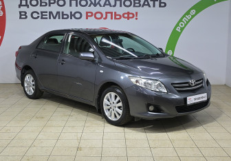 Подержанный автомобиль Toyota Corolla Sedan 2008 года (3 фото)