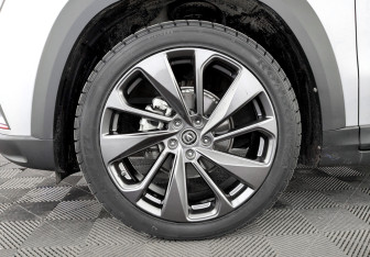 Подержанный автомобиль Changan UNI-T 2020 года (18 фото)