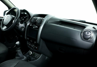 Подержанный автомобиль Renault Duster 2017 года (6 фото)