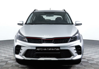 Подержанный автомобиль Kia Rio Hatchback 2021 года (2 фото)