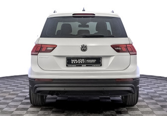 Подержанный автомобиль Volkswagen Tiguan 2020 года (6 фото)
