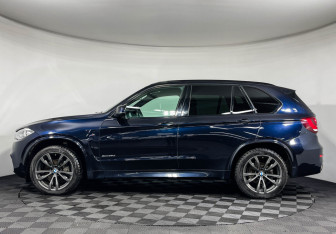 Подержанный автомобиль BMW X5 2018 года (5 фото)