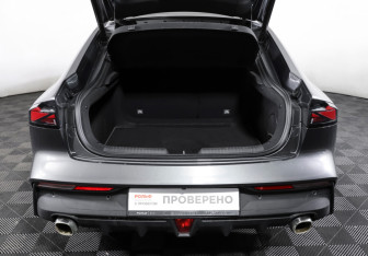 Подержанный автомобиль Changan UNI-V 2024 года (10 фото)