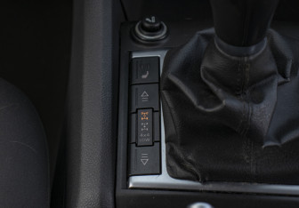 Подержанный автомобиль Volkswagen Amarok 2012 года (20 фото)