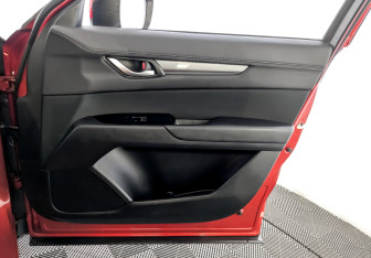 Подержанный автомобиль Mazda CX-5 2019 года (24 фото)