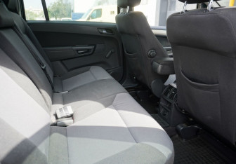 Подержанный автомобиль Opel Zafira Compactvan 2008 года (10 фото)
