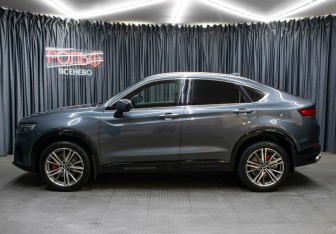 Подержанный автомобиль Geely Tugella 2023 года (8 фото)