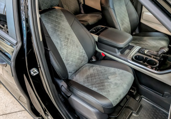 Подержанный автомобиль Kia Carnival 2021 года (22 фото)