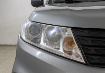 Подержанный автомобиль Suzuki Vitara 2016 года (11 фото)