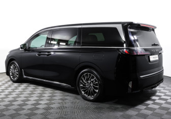 Подержанный автомобиль Voyah Dream 2023 года (7 фото)