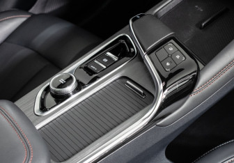 Подержанный автомобиль Changan UNI-T 2023 года (18 фото)