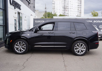 Подержанный автомобиль Cadillac XT6 2020 года (8 фото)