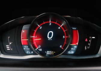 Подержанный автомобиль Volvo XC60 2013 года (22 фото)