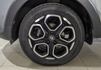 Подержанный автомобиль Renault Kaptur 2021 года (10 фото)