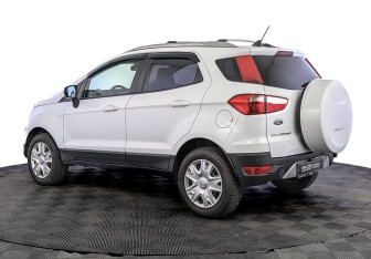 Подержанный автомобиль Ford EcoSport 2018 года (7 фото)