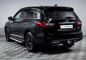 Подержанный автомобиль Infiniti JX 2013 года (7 фото)